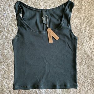 SKIMS Cotton Rib Tank in color Deep Sea Brand New